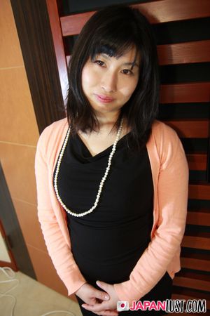 Japanese MILF Gets Hard Nipples During POV Sex - Photo 11