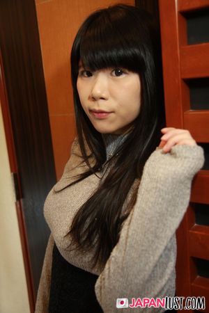 Plump Japanese Secretary Takes Creampie In Fresh Shaved Pussy - Photo 35