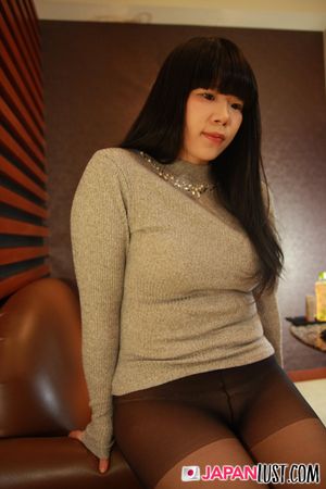 Plump Japanese Secretary Takes Creampie In Fresh Shaved Pussy - Photo 47