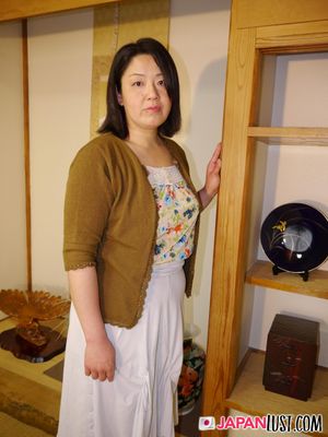 Chubby Mature Japanese Babe Loves Cock Indoors And Outdoors - Photo 12