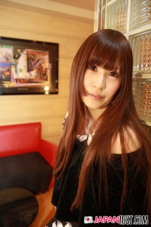 Cute Japanese MILF Amateur Worships Cock For Creampie - Photo 40