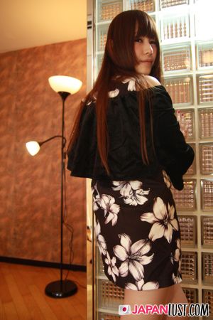 Cute Japanese MILF Amateur Worships Cock For Creampie - Photo 65