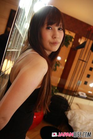 Cute Japanese MILF Amateur Worships Cock For Creampie - Photo 75