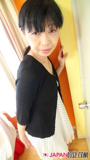 Slender Japanese Granny Strips For POV Creampie - Photo 22