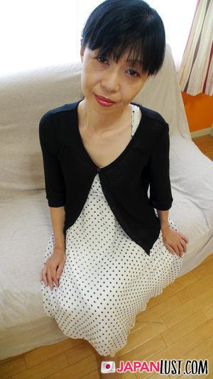 Slender Japanese Granny Strips For POV Creampie - Photo 7