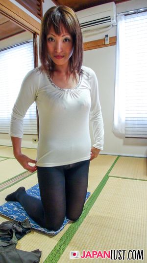 Hot Japanese MILF Wants To Serve Our Cock POV - Photo 38