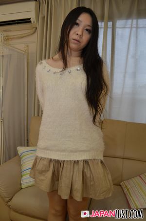 Pale Japanese MILF Amateur Squeals For POV Sex - Photo 19