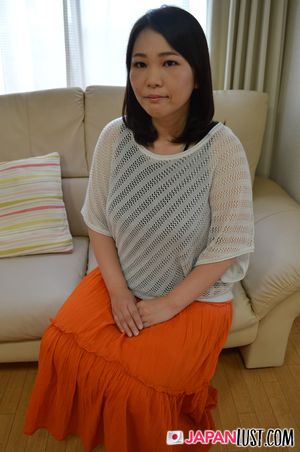 Big Tits Japanese MILF Wants Hard POV Sex - Photo 27