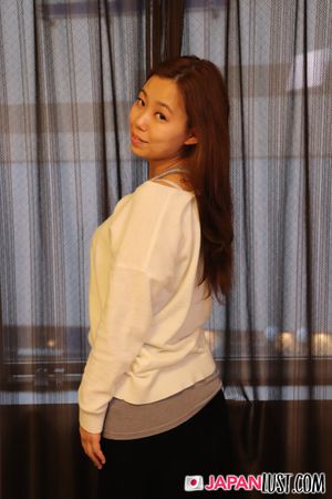 Cheating Japanese MILF Hotel Room POV Sex - Photo 35