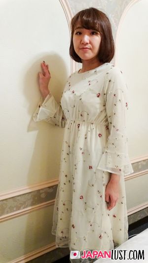 Japanese MILF Loves Getting Pussy Used For POV Creampie - Photo 12
