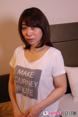 Japanese MILF Taken POV In Hotel Room - Photo 18