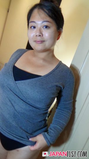 Chubby Japanese MILF Loves Feeling Cum Inside Her - Photo 101