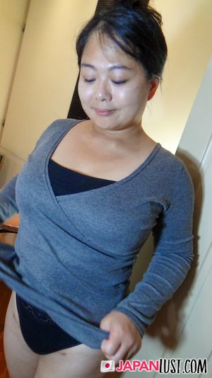 Chubby Japanese MILF Loves Feeling Cum Inside Her - Photo 102