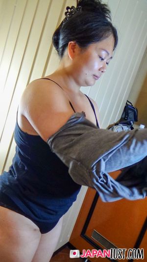 Chubby Japanese MILF Loves Feeling Cum Inside Her - Photo 112