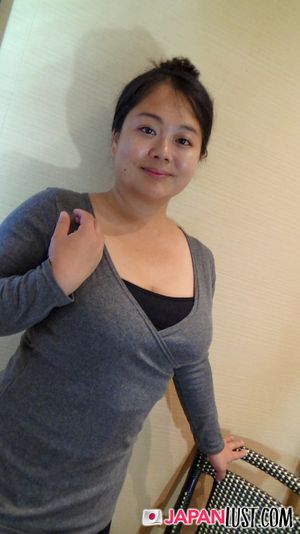 Chubby Japanese MILF Loves Feeling Cum Inside Her - Photo 39