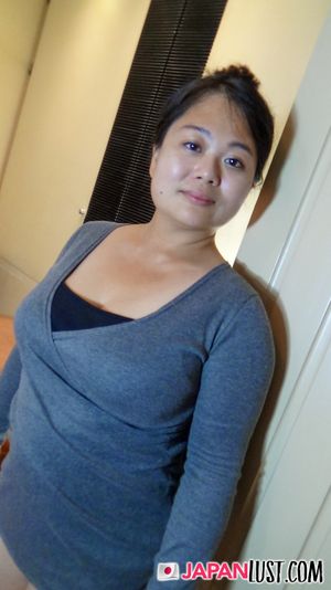 Chubby Japanese MILF Loves Feeling Cum Inside Her - Photo 98