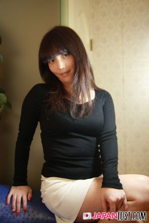 Japanese Cougar Lets Us Use Her Hot Body POV - Photo 35