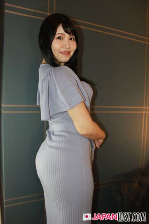 Japanese MILF With Juicy Body Rides Cock POV - Photo 38