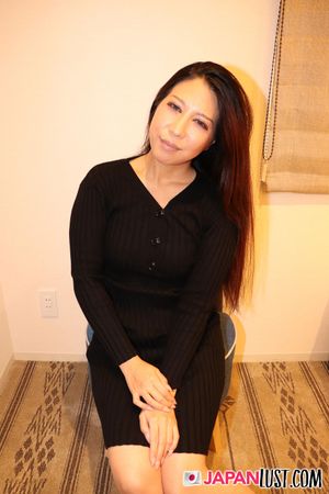Adorable Japanese MILF Freshly Shaved For Creampie - Photo 684