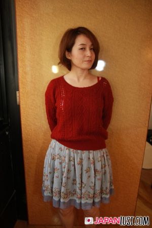 Japanese MILF Hairy Pussy Eager For POV Creampie - Photo 47