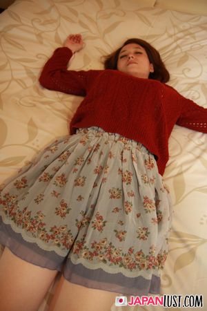 Japanese MILF Hairy Pussy Eager For POV Creampie - Photo 55