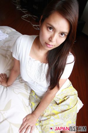 Cute Japanese MILF POV Squirts In Delight - Photo 119