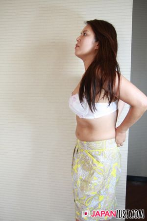 Cute Japanese MILF POV Squirts In Delight - Photo 198