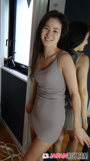 Fit Japanese MILF Looks Amazing For Creampie - Photo 48