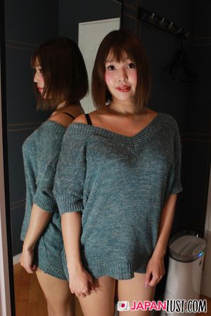 Soft Japanese MILF Loves Grinding On Cock POV - Photo 47