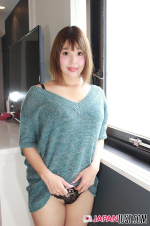 Soft Japanese MILF Loves Grinding On Cock POV - Photo 74
