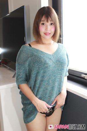Soft Japanese MILF Loves Grinding On Cock POV - Photo 76