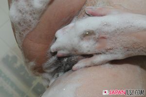 Cute Amateur Japanese Cougar Gets Pussy Shaved and Creampied - Photo 112