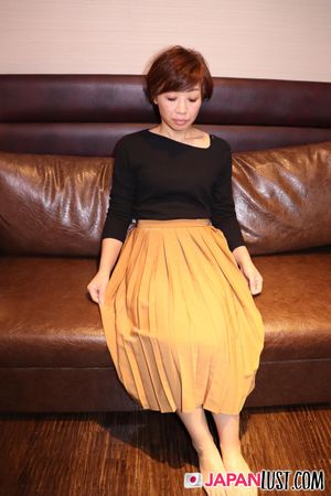 Petite Short Hair Japanese MILF Gets Creampied During Interview - Photo 345