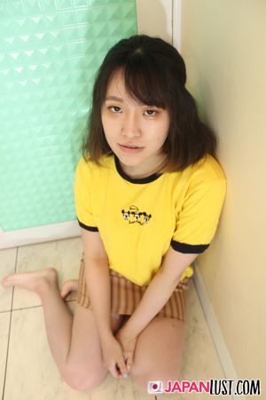 Busty Japanese Hottie Receives Thick POV Cumload - Photo 463