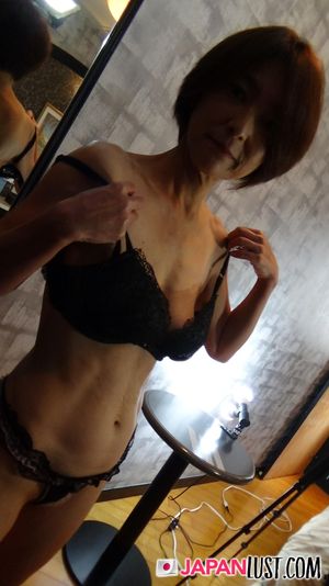 Short Hair Mature Japanese MILF Craves For Cum In Pussy - Photo 150
