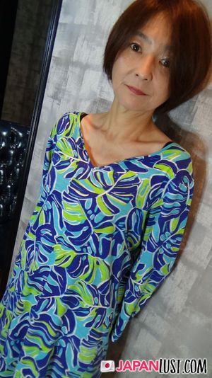 Short Hair Mature Japanese MILF Craves For Cum In Pussy - Photo 19