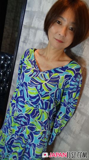 Short Hair Mature Japanese MILF Craves For Cum In Pussy - Photo 20