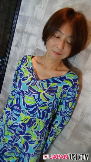 Short Hair Mature Japanese MILF Craves For Cum In Pussy - Photo 23