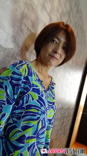Short Hair Mature Japanese MILF Craves For Cum In Pussy - Photo 28