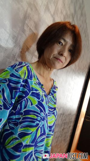 Short Hair Mature Japanese MILF Craves For Cum In Pussy - Photo 29
