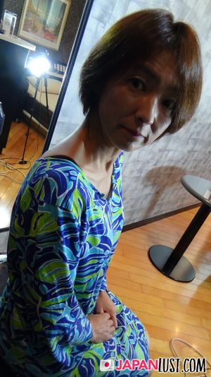 Short Hair Mature Japanese MILF Craves For Cum In Pussy - Photo 41