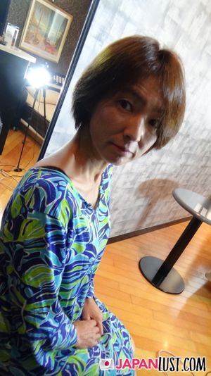 Short Hair Mature Japanese MILF Craves For Cum In Pussy - Photo 43