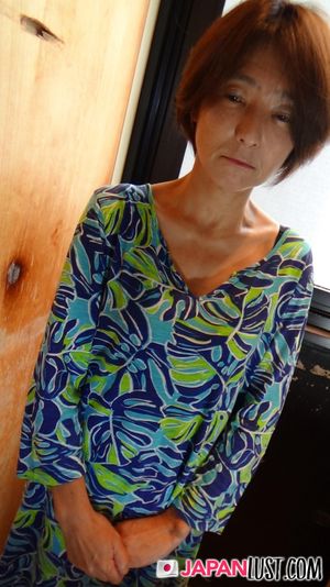 Short Hair Mature Japanese MILF Craves For Cum In Pussy - Photo 48