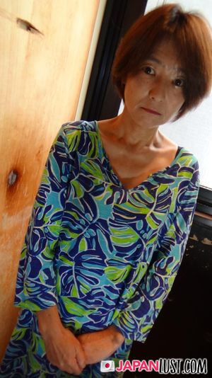 Short Hair Mature Japanese MILF Craves For Cum In Pussy - Photo 49