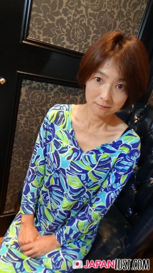 Short Hair Mature Japanese MILF Craves For Cum In Pussy - Photo 56