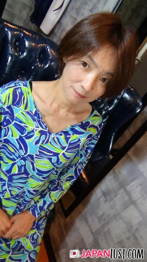 Short Hair Mature Japanese MILF Craves For Cum In Pussy - Photo 6