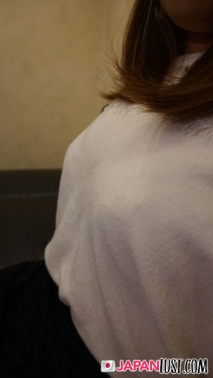 Sexy Japanese MILF Intense Deep Banging and Creampie - Photo 17