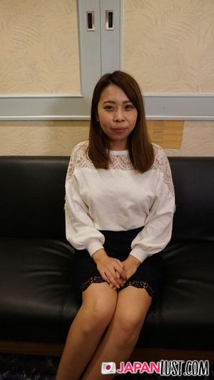 Sexy Japanese MILF Intense Deep Banging and Creampie - Photo 7
