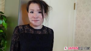 Japanese MILF Gets Pussy Licked And Fucked Till Creampie - Photo 25
