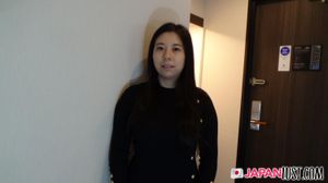Cute Japanese MILF Passionate Sex Ends With Creampie - Photo 13
